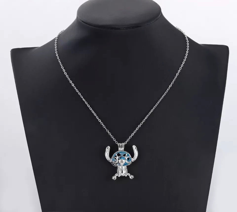 DDLGVERSE Stitch Jewelled Necklace on Mannequin