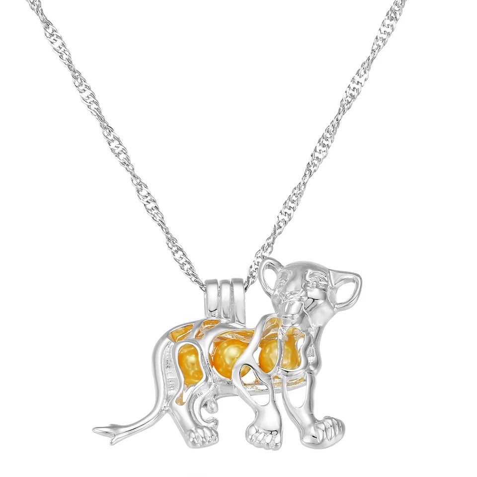 DDLGVERSE Simba Jewelled Necklace Pendant