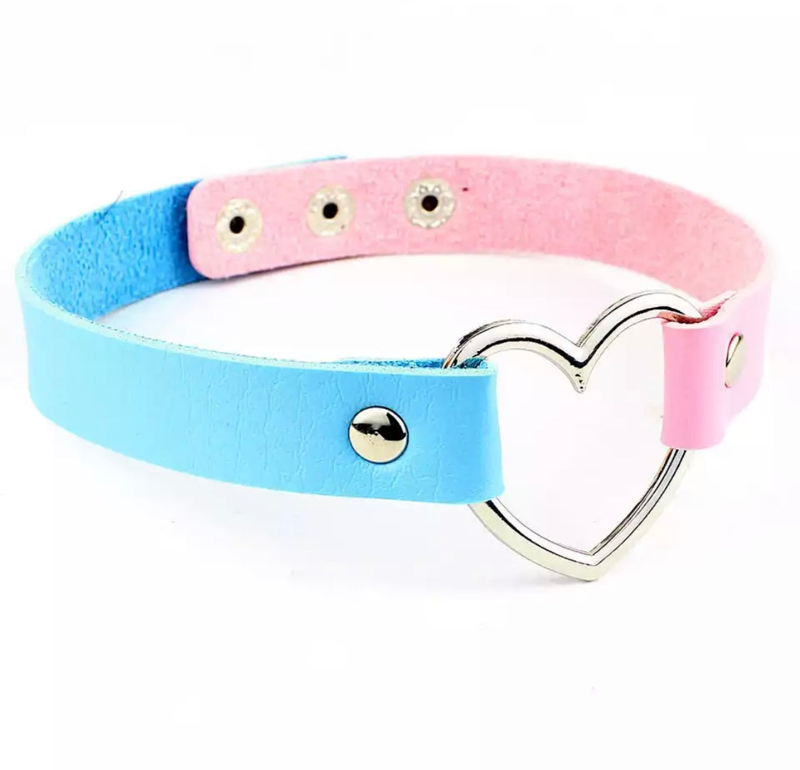 DDLGVERSE Vegan Leather Heart Ring Collar Half Pink Half Blue
