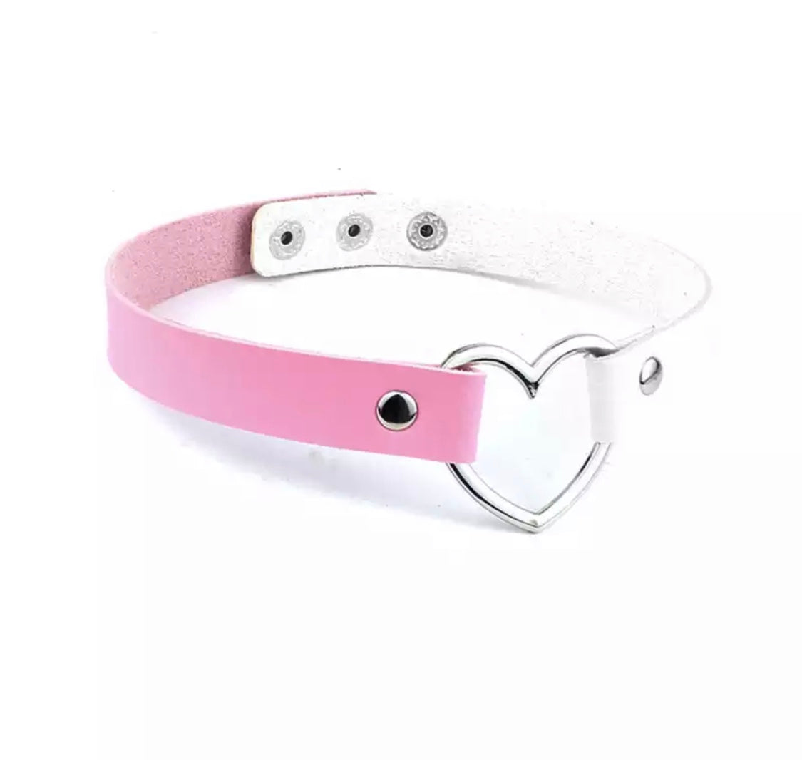 DDLGVERSE Vegan Leather Heart Ring Collar Half Pink Half White
