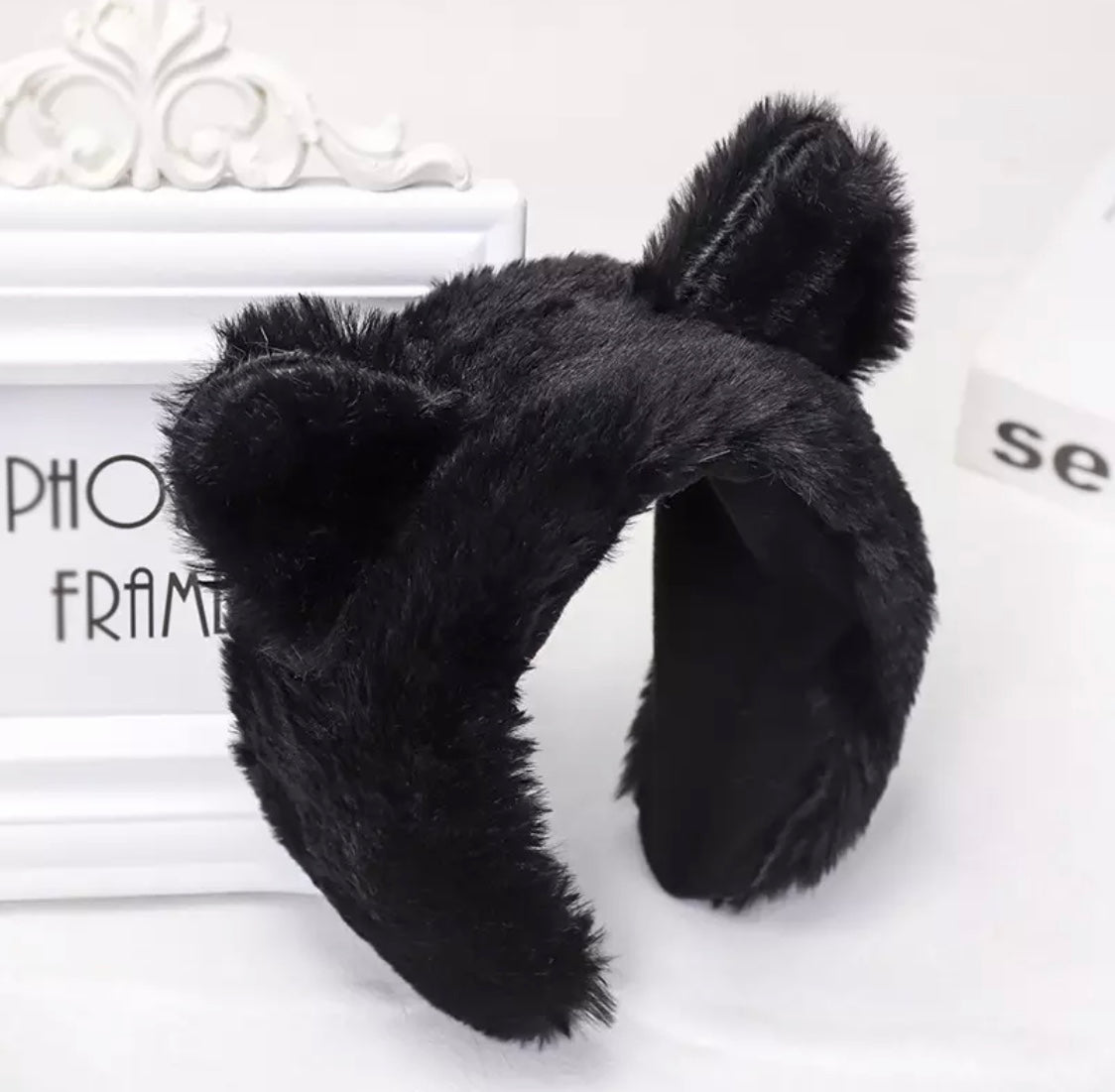 DDLGVERSE Fuzzy Bear Headband Black