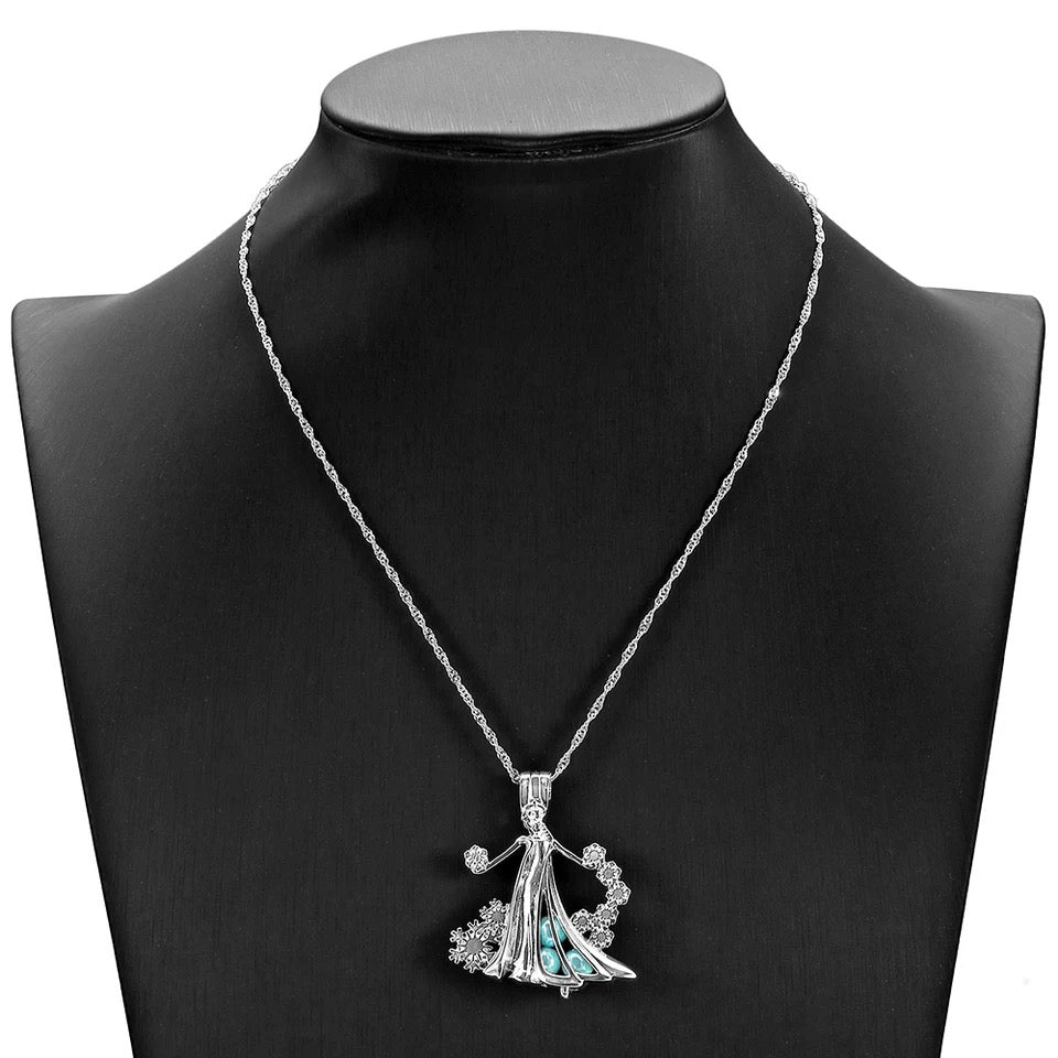 DDLGVERSE Elsa Jewelled Necklace on Mannequin Neck