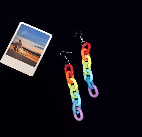 DDLGVERSE Rainbow Chain Dangle Earrings Pair