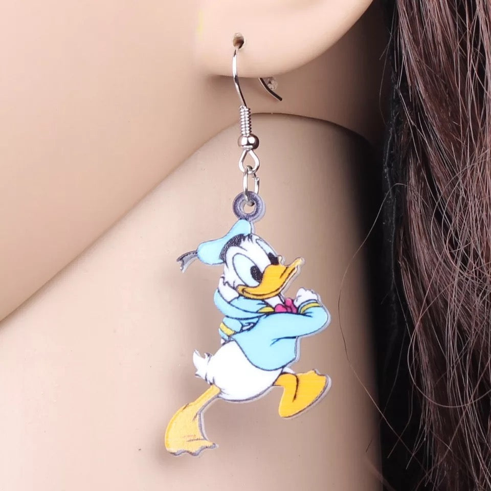 DDLGVERSE Donald Duck Earrings in Model