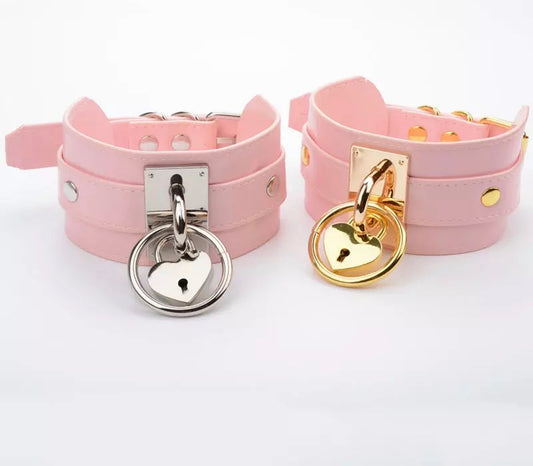 DDLGVERSE Chunky Heart Lock Collar Pink Silver Gold